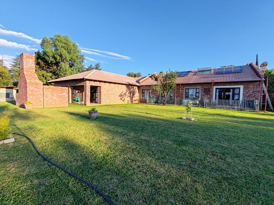 3 Bedroom Property for Sale in Wilgeboom A H North West